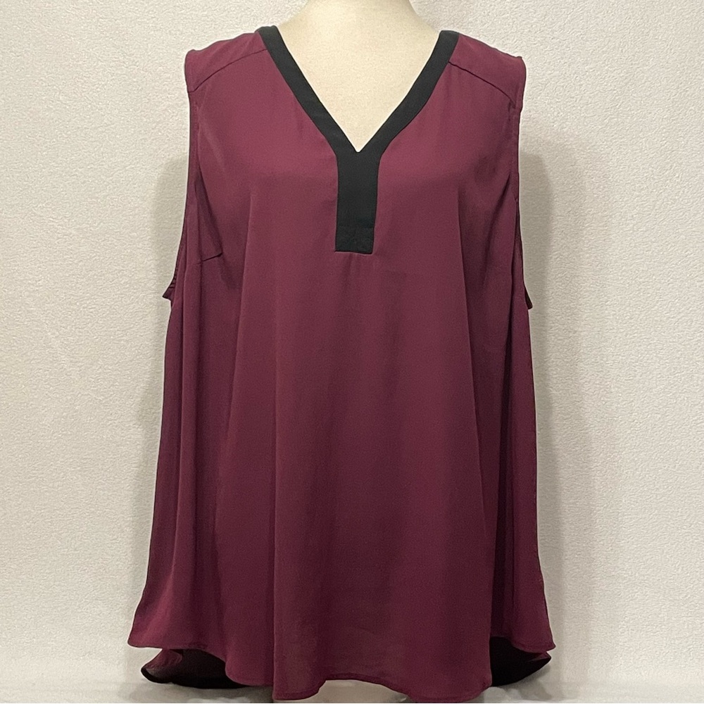 Torrid Burgundy Sleeveless V-Neck Blouse Plus Size 3X Black Trim Lightweight